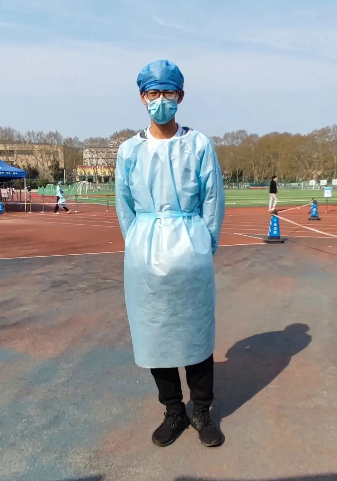 小万参与志愿服务